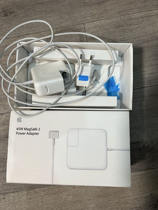 Зарядка для MacBook