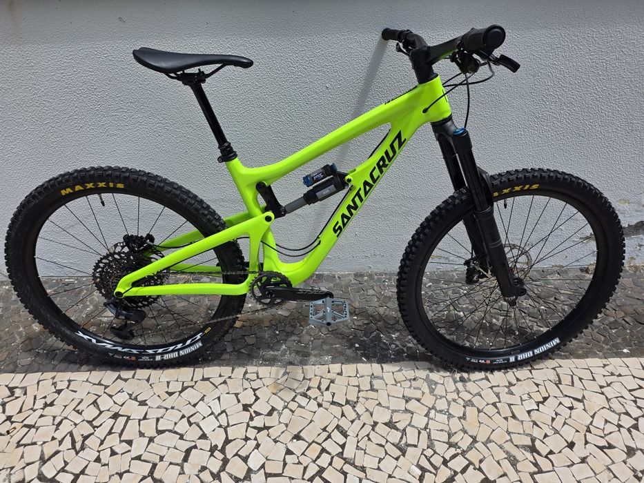 SANTA CRUZ Nomad Carbon 27.5 M