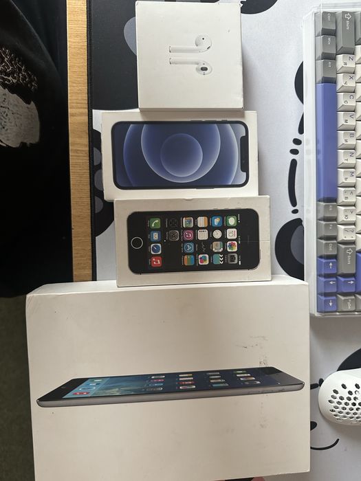 Лот ipad iphone airpods 2