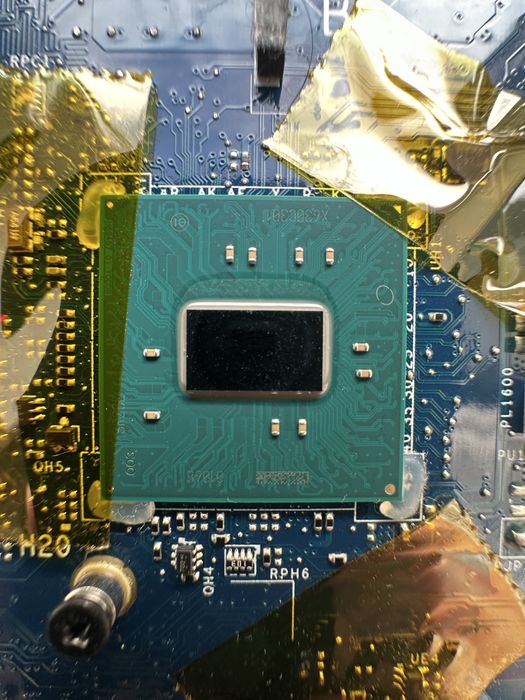 Материнська плата Dell ADP80 LA-C841P з I7-6500U та AMD R5 M335