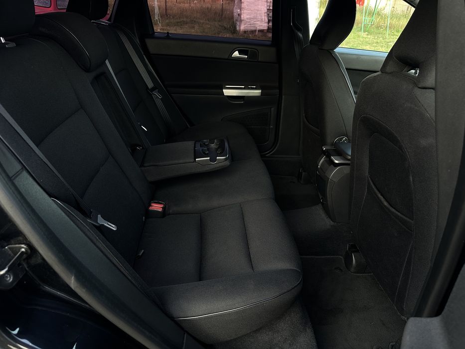 Volvo V50 2009рік 1.6дизель не фарбована