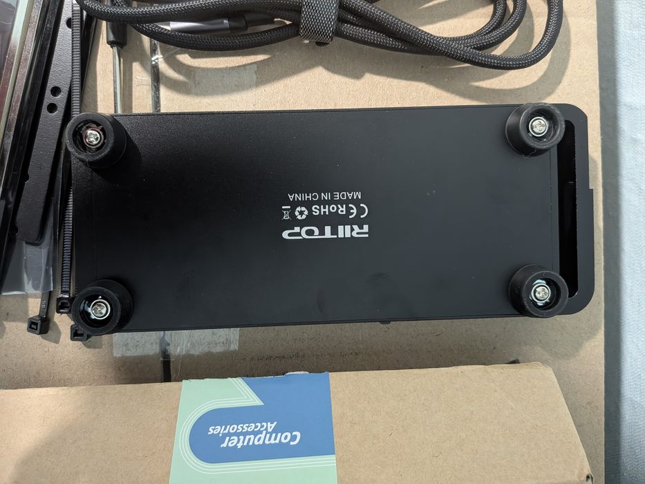 Нова eGPU док-станція RIITOP USB4 / Thunderbolt 4 (TB4GD-BK) 40Gbps