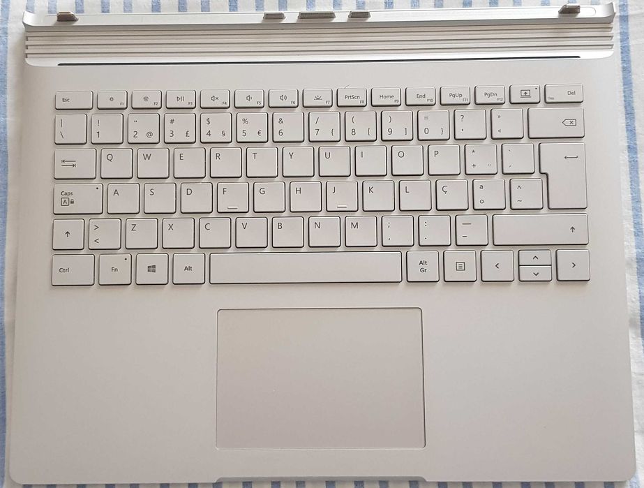 Microsoft Surface book 2 para reparação e/ou peças 85 €