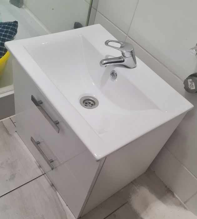 Szafka łazienkowa wisząca  60
