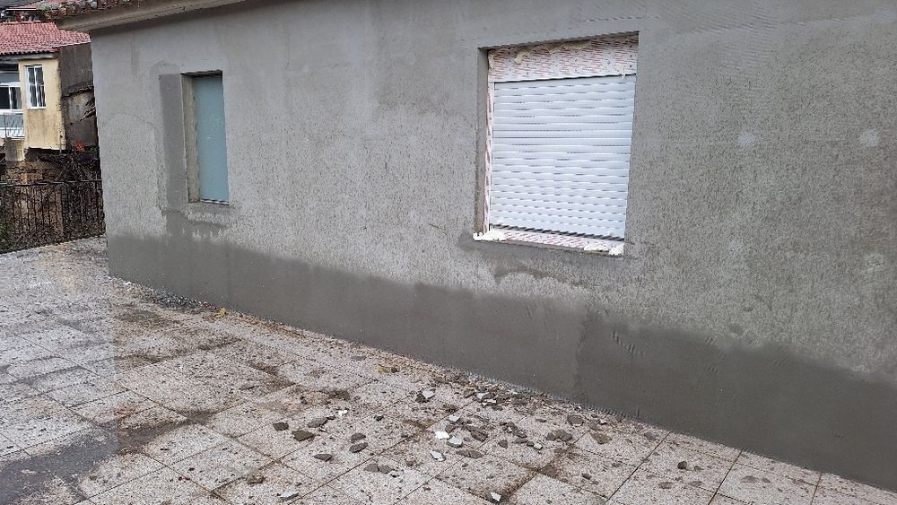 Moradia V4 em fase de requalificação