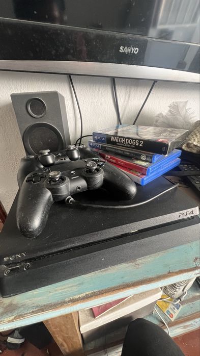 PS4 + Jogos + Comandos