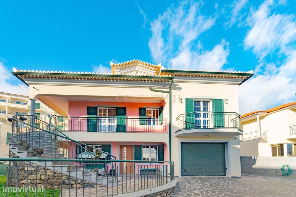 Moradia Clássica T3 com Sótão Habitável em Canhas, Ponta do Sol