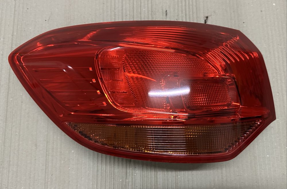 Farolim Esquerdo Opel Astra J Sports Tourer 2010 a 2015