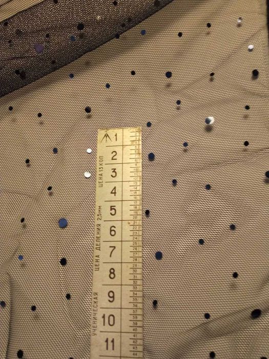 Ткань сетка с золотистыми блестками