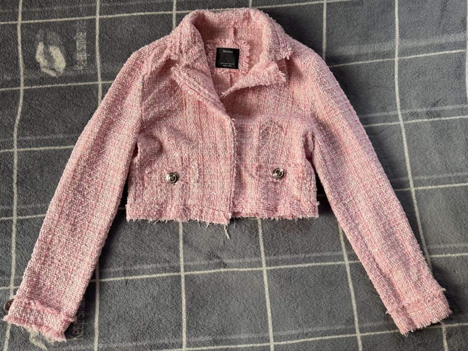 Вкорочений твідовий піджак Bershka