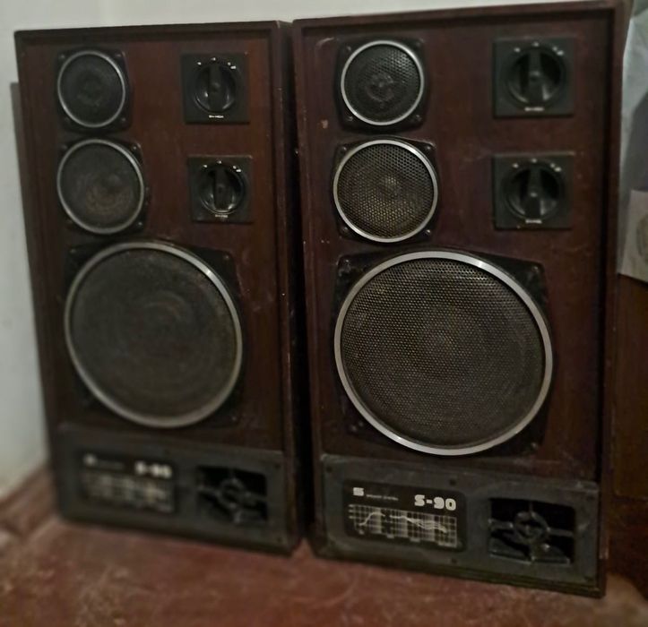 Колонки S-90 две штуки