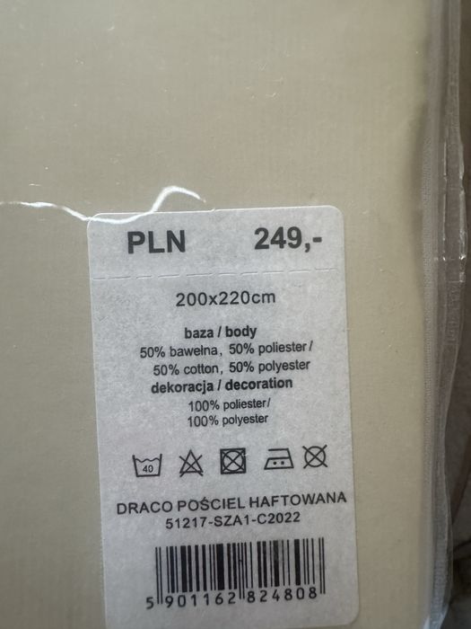 Pościel 200x220 Piękna ze zdobieniem .