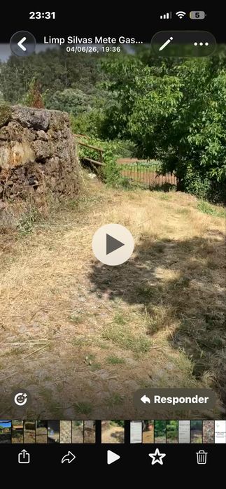 Casa em ruinas em aldeia satão (viseu)