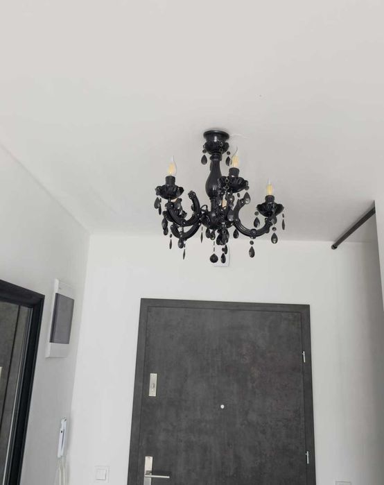 Żyrandole w ilości 3 szt.