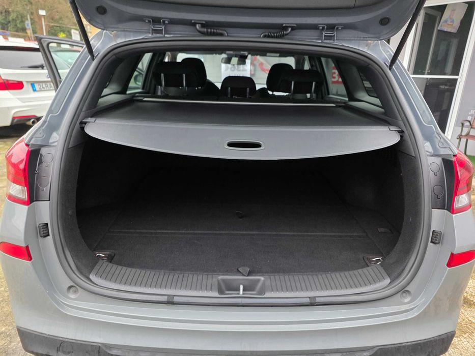 Hyundai I30 Sw 1.6CRDI Hybrid Nacional 1Dono N-Line Full Extras GARANTIA