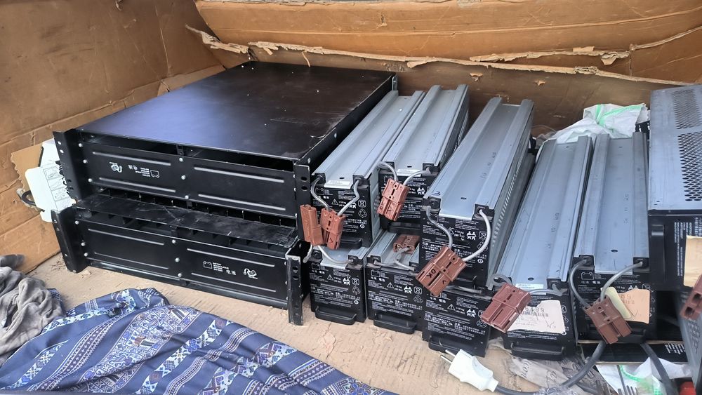 Бесперебійник ДБЖ APC Smart-UPS RT 5000VA SURTD5000XLI