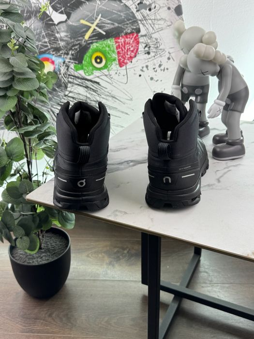 Зимові ботінки On Cloudrock Waterproof 42.5 розмір Е17461