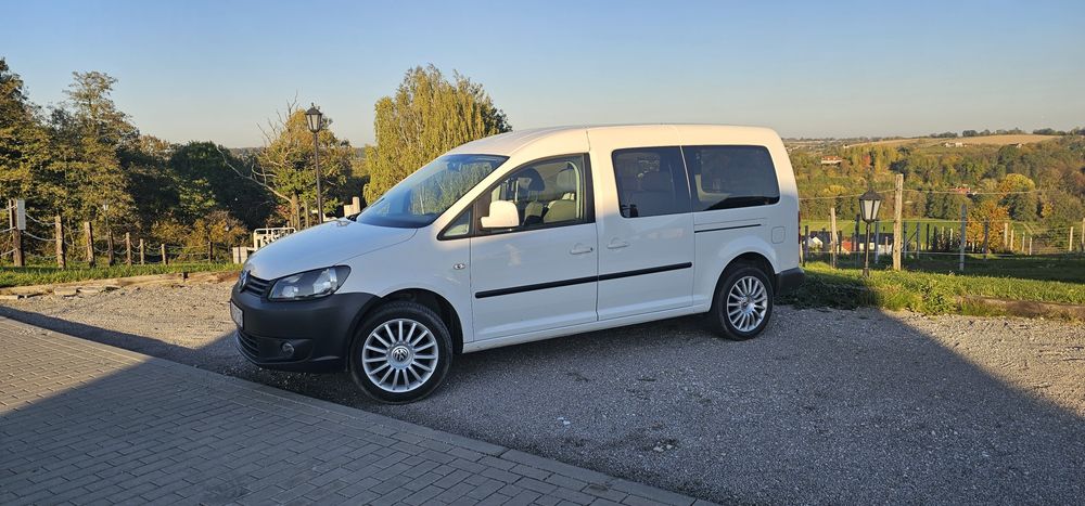 Volkswagen Caddy Maxi 5os. 2014r. 2.0TDI 6biegów