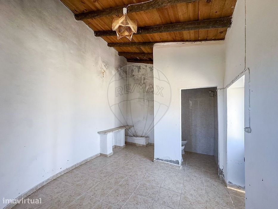 Moradia T2 para venda