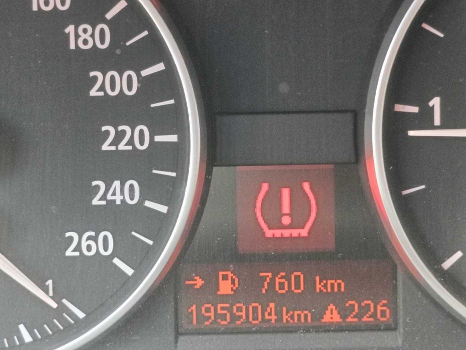 Vendo maravilhoso automóvel BMW impecável