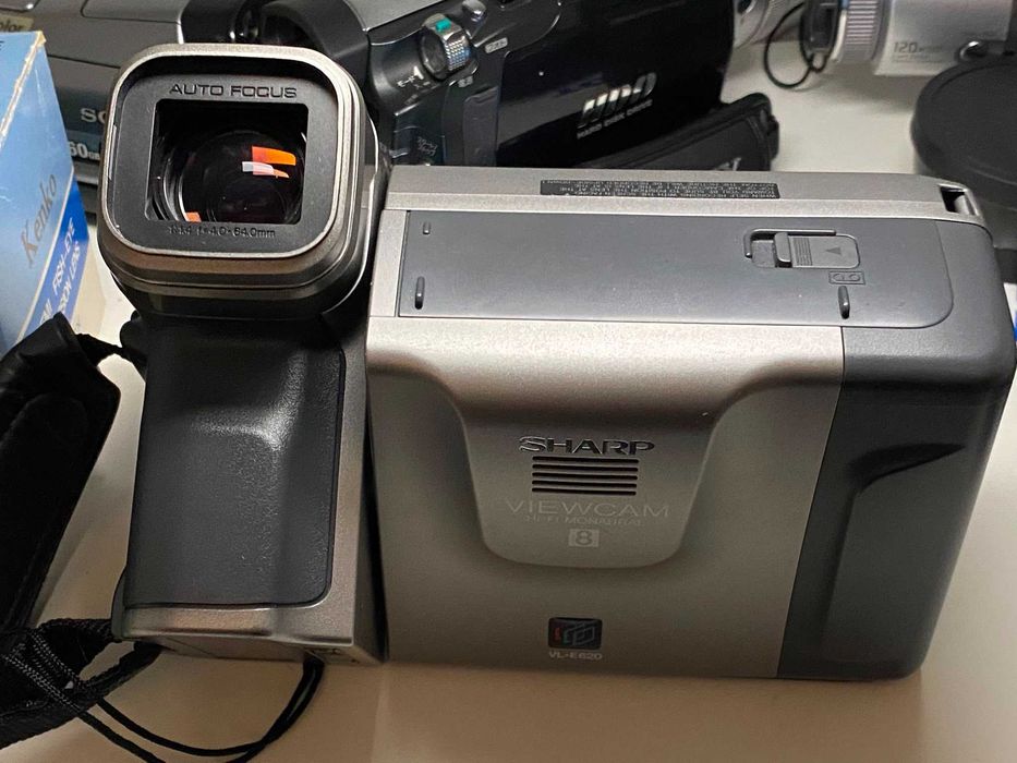 Kamera Sharp VL-E620S