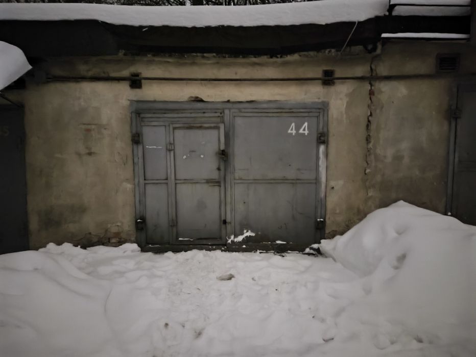 Оренда гараж Максимовича Онколікарня