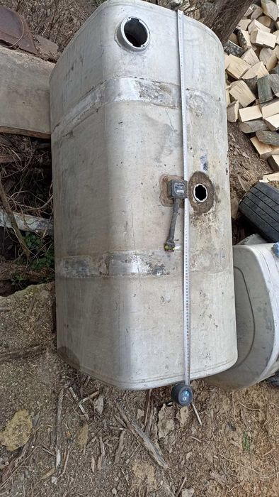 Бак паливний на тягач Daf, Volvo, Renault