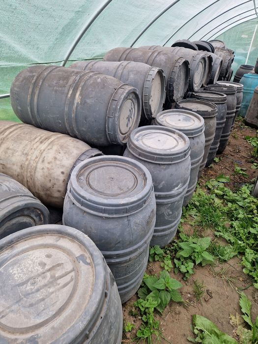 Beczki plastikowe 120l