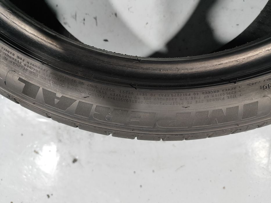 2 pneus semi novos 225-40R18 Imperial - Oferta dos portes