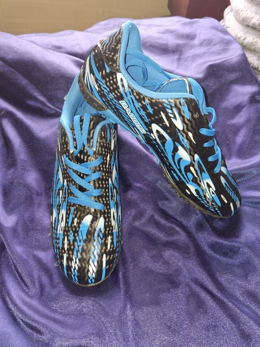 Sprzedam buty piłkarskie