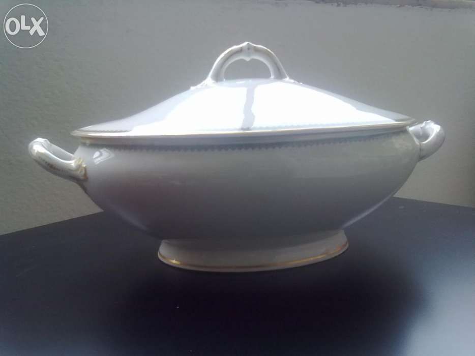 Conjunto de Loiças antiga " Terrinas"