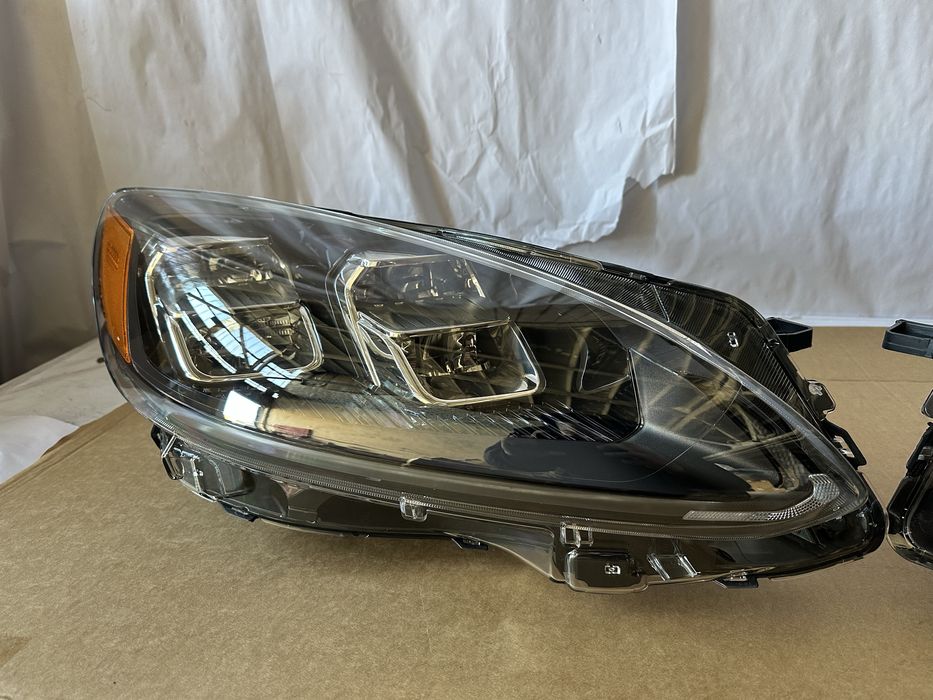 Фари, фара Ford форд Escape ескейп куга Kuga MK4 2020 2021 2022