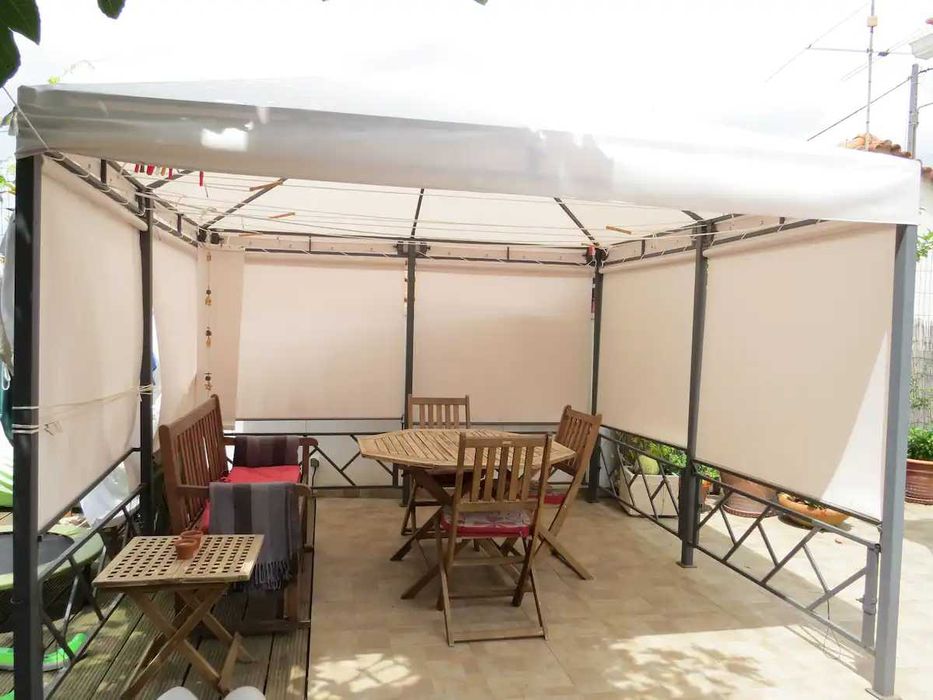Pérgola em ferro trabalhado para jardim e exteriores