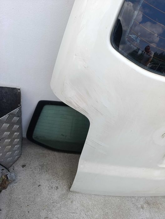 Klapa pokrywa bagażnika tył VW T5 T5 lift biała
