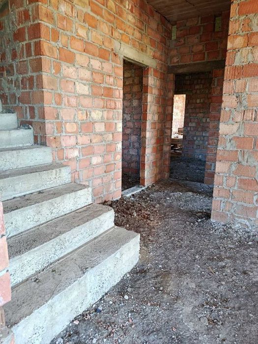 Продаж будинку у Великому Кучурові