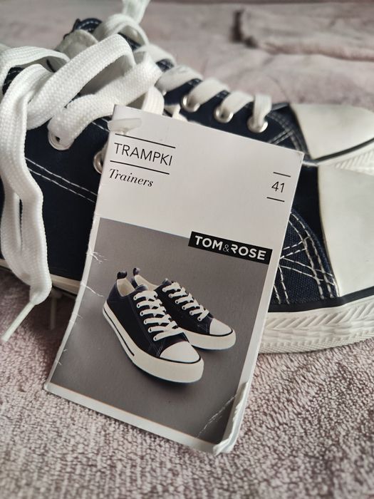 Trampki granatowe 41