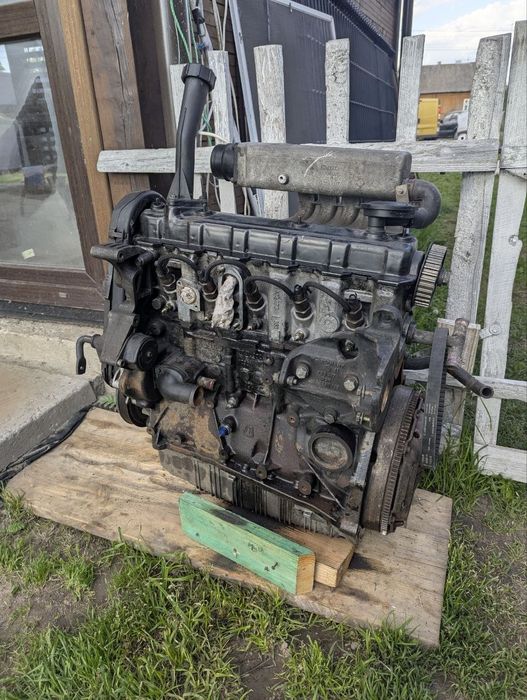 Двигун VW Transporter T4 2.4 AAB