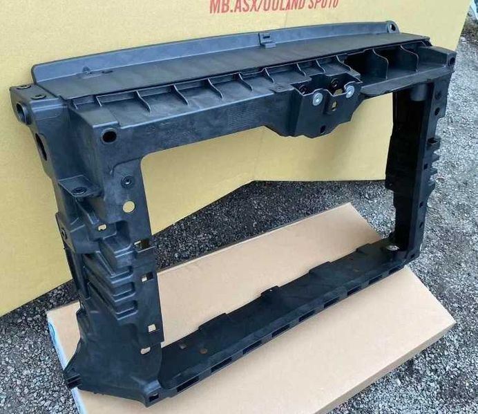 Панель передняя телевизор VW Passat B7 USA панель Пассат Б7 США 10-15