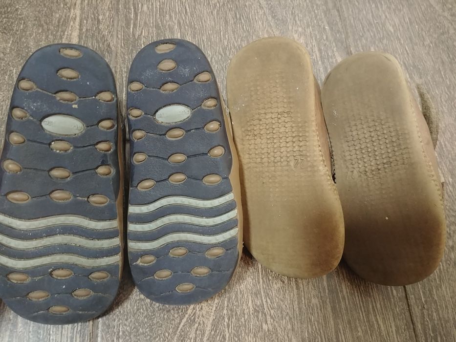 Кросівки, босоніжки, ботінки