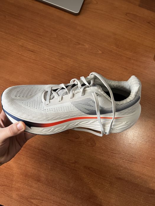 New Balance 1080 V14