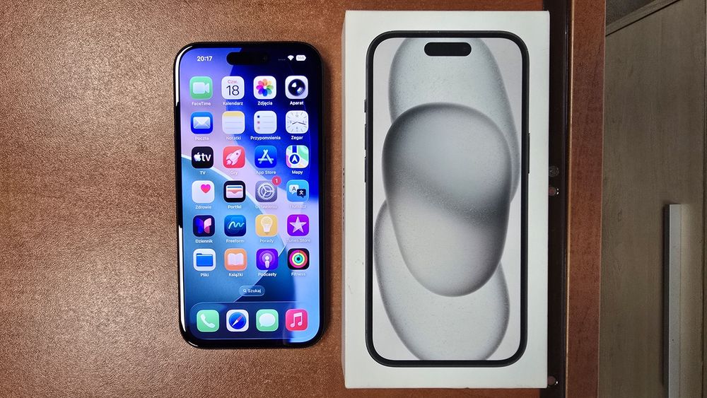 iPhone 15 128GB czarny, stan bdb