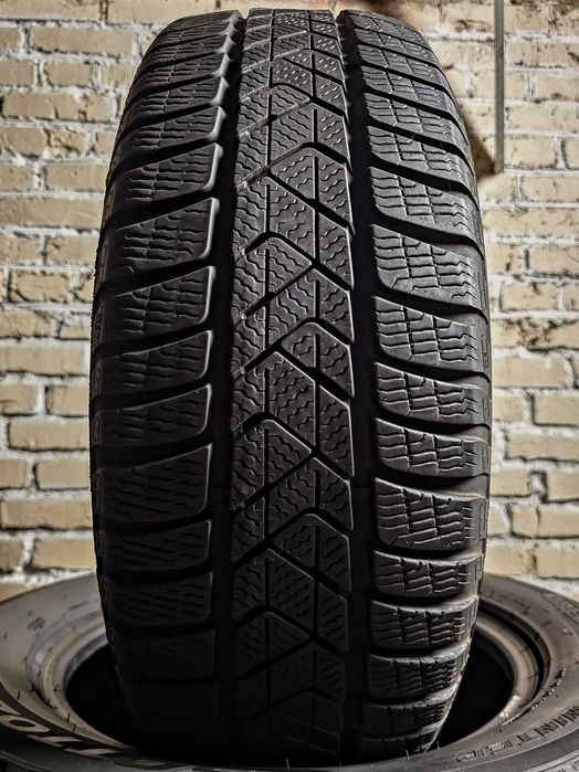 Зимові 205/60r16 Pirelli | 7mm | 2022 | Преміум шини | Ідеальні | 4шт