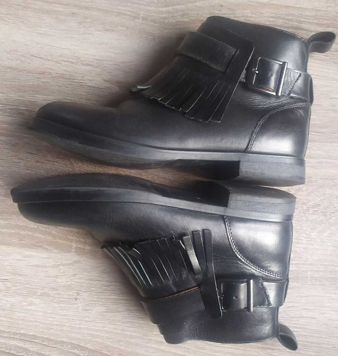 Демисезонные кожаные сапоги, ботинки  шкіряні чоботи Zara 21.5см