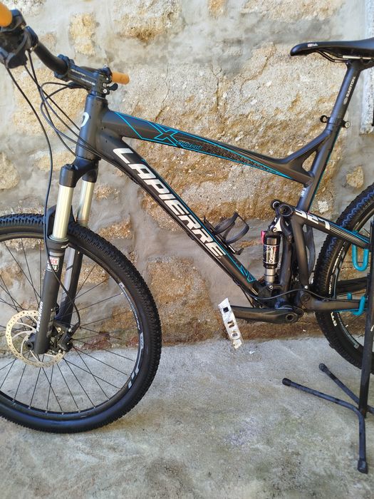 Bicicleta BTT enduro freeride downhill lapierre  suspensão total