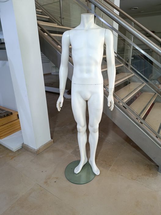 Manequins de homem usados