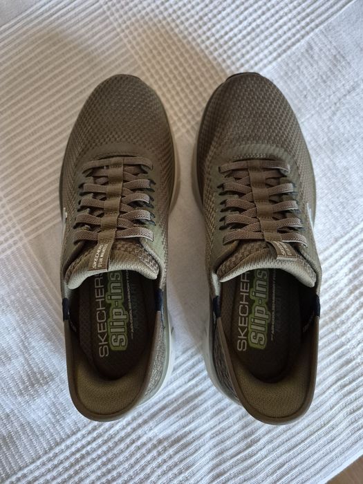 Sketchers Slip-ins D'Lux Walker 2.0 (Tamanho 42)