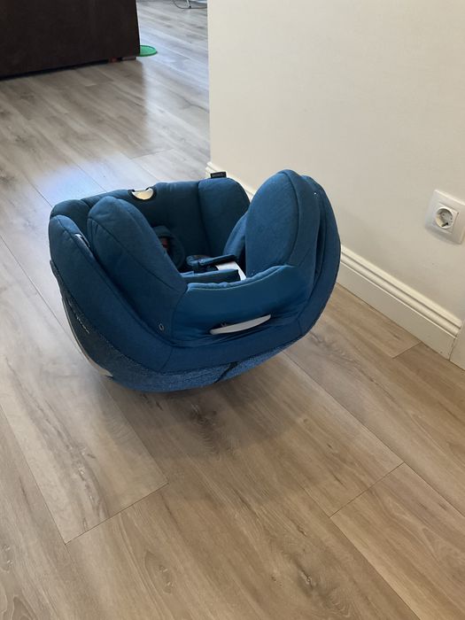 Дитяче автокрісло 360° Cybex Sirona Z i-Size (0–18 кг) з базою baze z