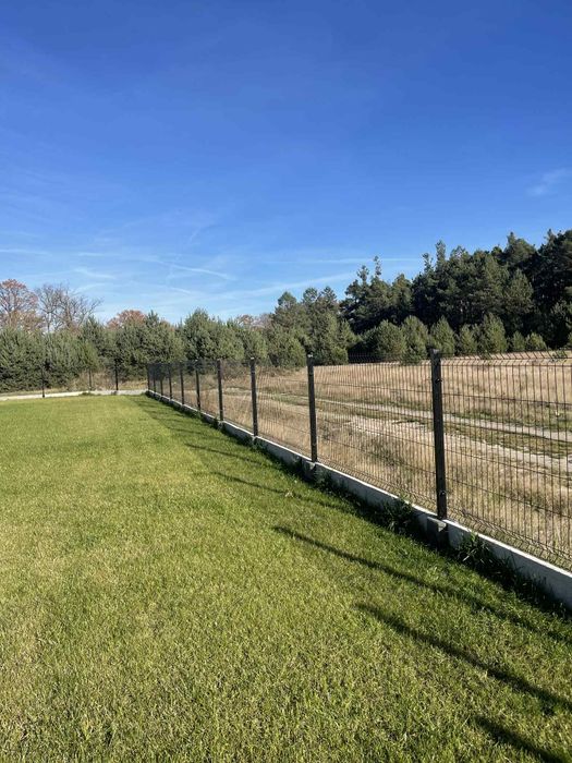 Montaż ogrodzeń 3D-2D, panelowe-betonowe