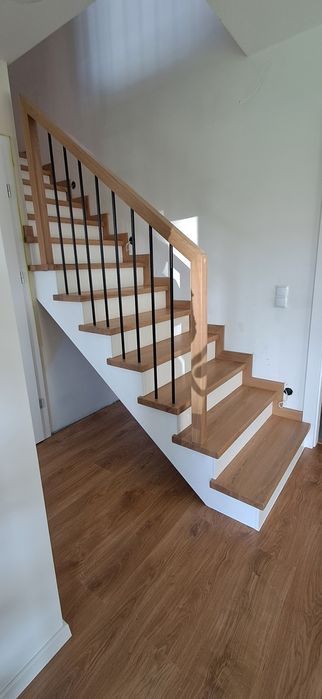 Schody drewniane/ schody z drewna