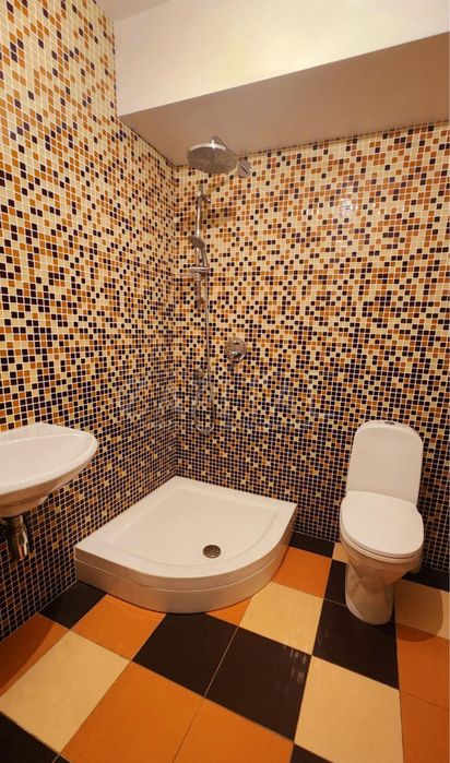 Оренда автономного будинку з укриттям  с.Таценки, новообухівська траса